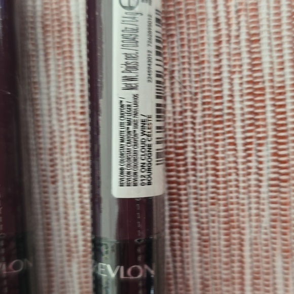 REVLON BRAND WOMENS COLORSTAY MATTE LITE LIP CRAYON BUNDLE OF 2 - Picture 9 of 9